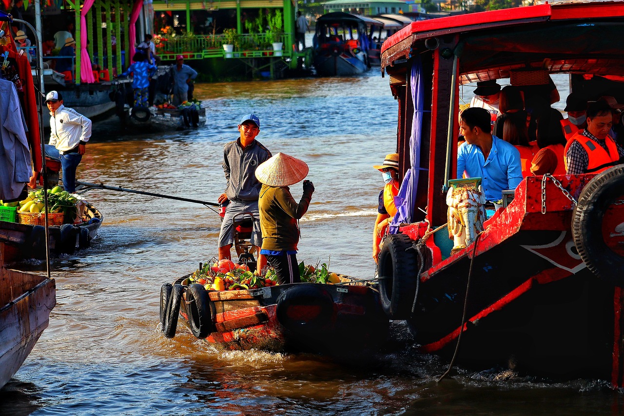 Cai Rang floating market